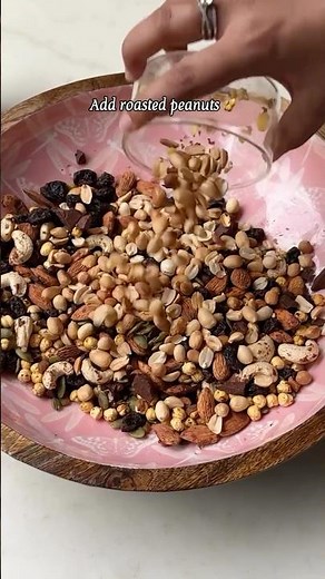 Healthy trail mix - Recipe in description #dietsmartwithtt #trailmix #healthyfood
