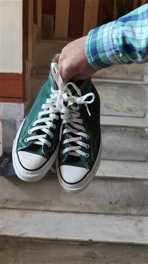 Shoes ekdum saaf hone chaiye 😌#minivlog #ytshorts #nikhilthakur #converse