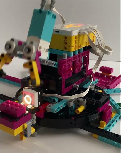 Lego Spike Sorting Robot