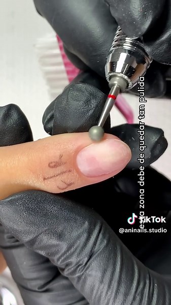 Curso Online de Manicura Moderna - Aprende Pasos Clave