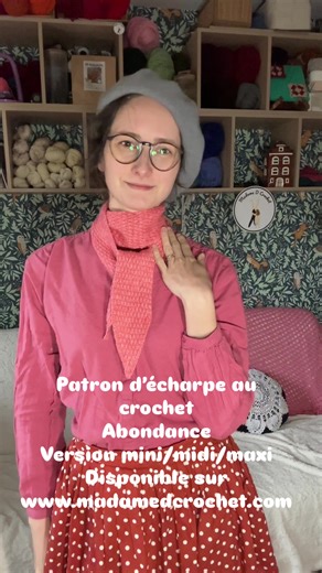 Patron au crochet de l’écharpe Abondance Le patron comprend : - un guide pour réaliser, au choix, une version mini,midi ou maxi de l’écharpe en respectant votre choix de laine - des diagrammes et photos pas-à-pas - une vidéo explicative Patron @madame.d_crochet #crochet #madamedcrochet #crochetdesigner #crochetenfrançais #crochetpattern