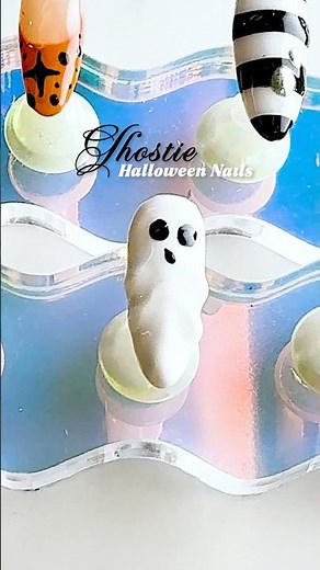 Ghost 👻 Easy Halloween nail tutorial you can do at home #nails #nailart #nailtutorial