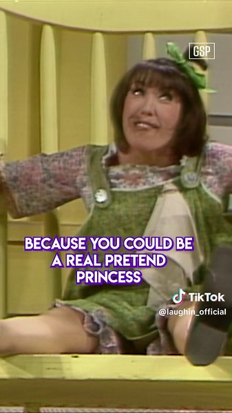 No link between candy and babies 🍫 #lilytomlin #edithann #laughin 🎥: Lily Tomlin, ROWAN & MARTIN'S LAUGH-IN Check out more content from LAUGH-IN on our official YouTube channel! Link in our bio! #classictv #1970stv #sketchcomedy #funnytoks #halloween #classiccomedy