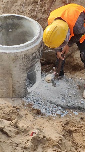 Concrete Culvert Pipe Connection to Manhole Ring 💧 #CivilEngineering