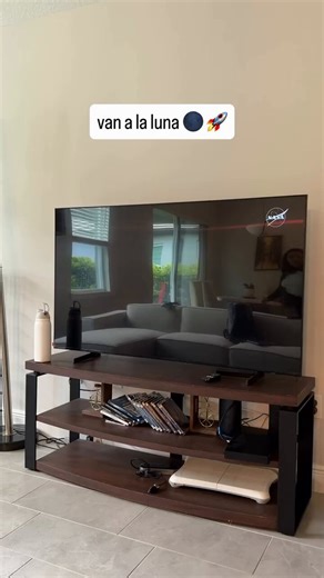 This guy watched the Artemis II launch from his backyard. Wow!!!