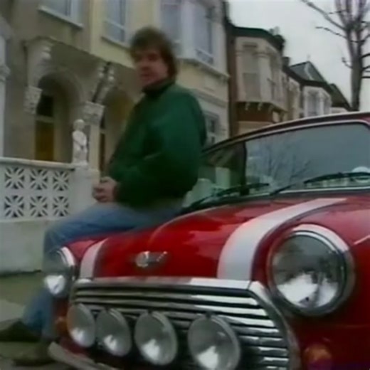 Mini Cooper vs. Fiat Cinquecento Review by Clarkson