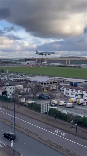 Experience Planes at Courtyard Hotel London Heathrow