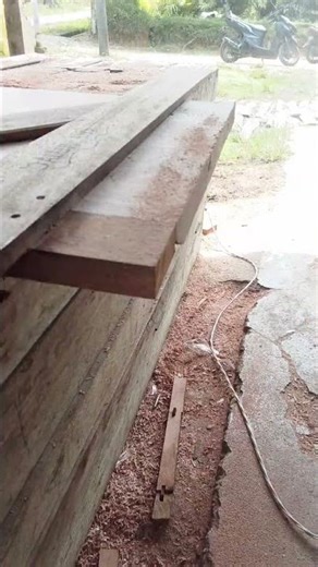 carpenter chopping wood joke #woodworking #carpenter #comedy