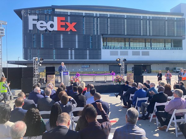 FedEx cuts ribbon on massive, automated new sorting facility
