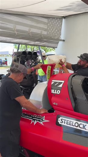 Last race of the season in a few short weeks ⛽️ 💨 #raceboats #texas #fastdragboats #nitro #boatracing #horsepower #motorsports #fast #fastboats #motorsports #motorsportphotography #instagram #topfuelhydro #nitromethane #topfuelracing #voodoo #liquidvoodoo #boltedspinedesigns #teamstarracer #trinityracingministries #fastestshowonwater #sdbaracing #southerndragboatassociation #DrivenRacingOil #cpcarrillo