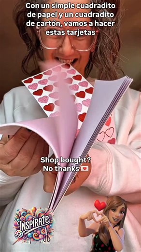 InspirArte on Instagram: "💌✨ GUIRNALDA DE CARTITAS PARA SAN VALENTÍN ✨💌 Usamos un cuadradito de papel y otro más pequeño de cartón como molde 📄📐. Formamos cartitas, las cerramos con corazoncitos adhesivos 💖 y pasamos una cuerda decorativa por el centro 🧵. Así conseguimos una guirnalda preciosa y muy romántica para decorar en San Valentín 💕😍 #fblifestyle #sanvalentín #manualidades #decoraciónromántica #diy"