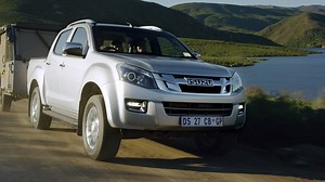 461 reactions · 89 shares | The Isuzu KB300 LX with state of the art technology like touch-screen infotainment, push-button ignition and keyless entry is a bakkie purpose built to deliver! Hit the LIKE button, if you're impressed! https://goo.gl/BqFETC | ISUZU South Africa | Facebook