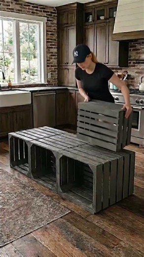 I still can’t believe this gorgeous kitchen island was made from simple wooden crates! 🍷✨