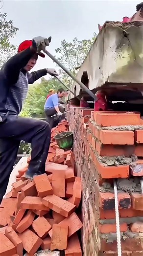 Old House Structural Reinforcement Upgrade 🏠 #shorts #construction #engineering #renovation