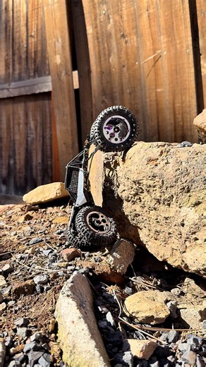 Back yard boogie 🕺 #scx24 #rccrawler | backyard boogie