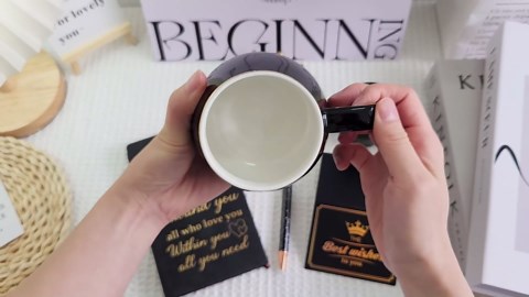 Graduation Gift for Her, Daughter Sister, Congratulations Gifts for Women, High School Nurse College Graduation Gifts Class of 2026,She Believed She Could So She Did Crown Cup Coffee Mug Inspirational