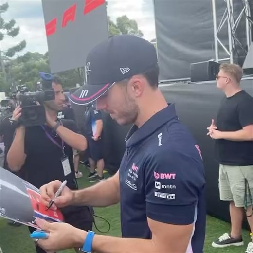 Ashleigh Baker on Instagram: "It’s honestly @pierregasly world and I’m just living in it 🩵🩷💙 Thank you so much to @cath_alyssa and @ellacjr for fueling the @alpinef1team obsession this weekend!"