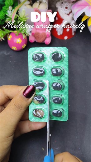 DIY hairclip from medicine wrapper ✨#diy #shorts #ytshorts #handmade #hairclip #hack