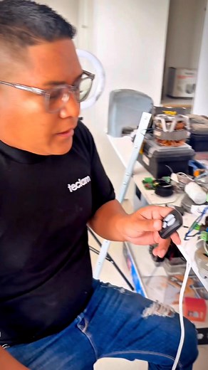 Cómo programar un control a un motor de puerta de garaje de la marca Garen #garena #tecnohome #puertaautomatica #puertasdegaraje | Grupo TecnoHome