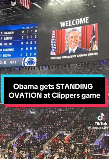 Barack Obama Receives Standing Ovation at Clippers Game