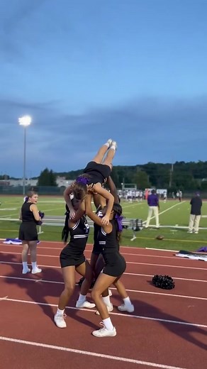 girl power #inversion #fyp #fnl #cheer #greenscreenvideo