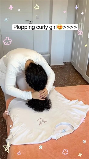 Plopping curly girl❤️ #hairstyle #shorts #curlyhair#hairstyle