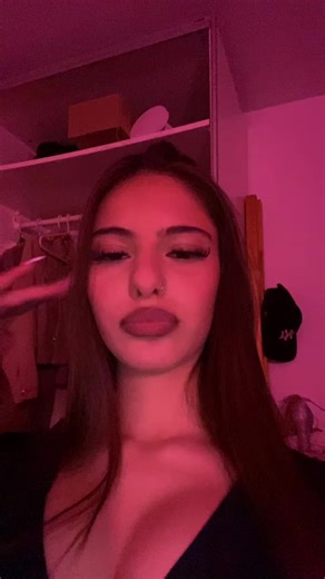 Βίντεο χρήστη us3rr.899 (@user.r933) με μουσική HAWK BLUE IGUANA - TRAP INDUSTRY