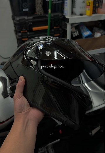 AGV Pista GP RR Black Carbon Fiber Helmet Review