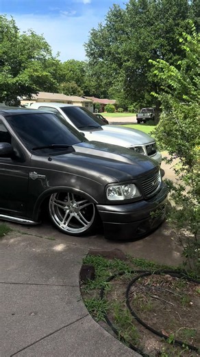 F150 Harley-Davidson Bagged Trucks: Clean Stance Showcase