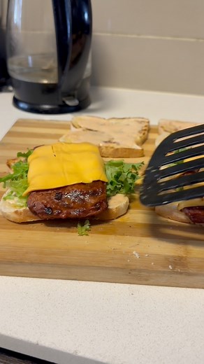 79K views · 689 reactions | Reposting some lunch box ideas ❤️#lunchbox #kidslunchbox #schoollunchideas #lunch | Bevs necessities | Facebook