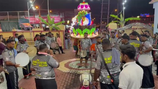 Thiruchendhoorin Kadalorathil Senthinathan Arasangam❤️‍🔥🥁💥(Our Version)Sitiawan Thaipusam 2026🔥#thaipusam2026 #fypシ゚viral #100k #trending #fypviralシ @SRI MUTTHAPAN TAPPU MELAM🔥🥁?