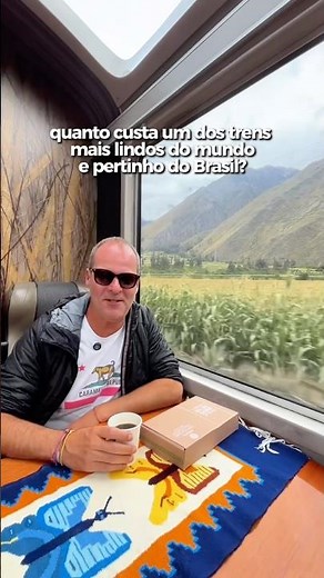 Um dos passeios de trem mais lindos do mundo fica pertinho do Brasil! Esse o trem pra Machu Picchu!
