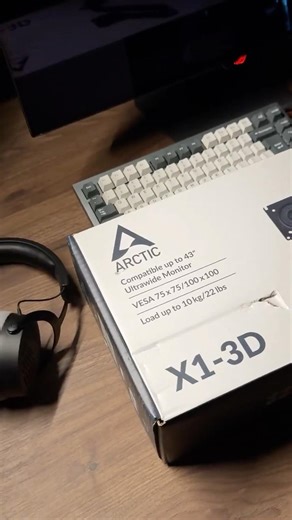 Arctic X1-3D Best budget monitor arm! | #arctic #monitorarm #tech #shorts