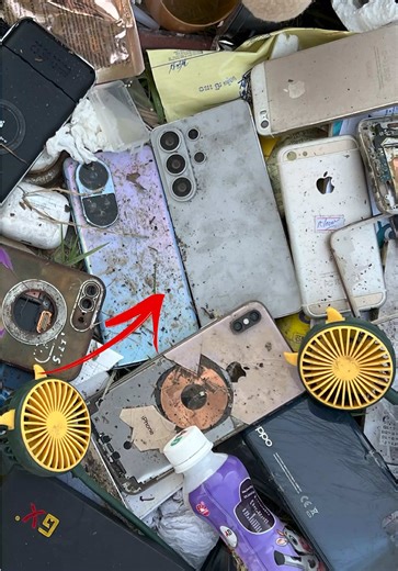 So Lucky! Found Lots of Phones, OPPO Reno 10, Airpods Pro, iPhone XS MAX and Many More!! #trending #smartphone #s26ultra #diy #foryoupage