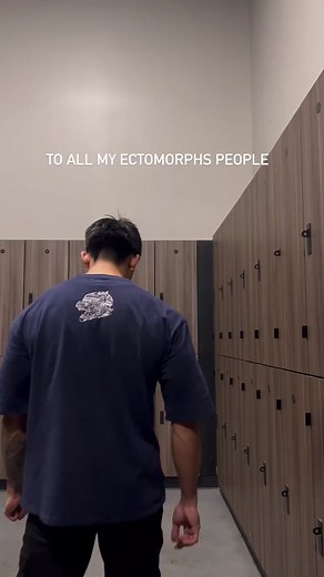 I used to always chase after my body weight years ago. I’m 5’7 and for the past 5-6 years has been hovering around 155-162 but I definitely feel like I look better year over year. Muscle maturity and quality play a huge role. My body isn’t build to be big and bulky with is perfectly fine to me. Fit @pirunclothing . . . . . . . . . . . . #gym #gymmotivation #motivation #fitness #bodybuilding