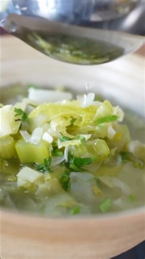 Sopa verde detox