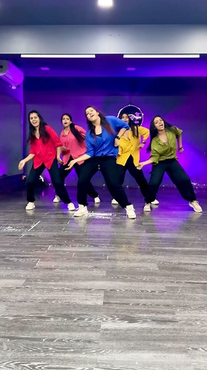 164K views · 1K reactions | Uff Mere Dil Me Thodi ❤️ Did You Guys Saw Something  #uff #viral #viral #viralreels #trending #trendingreels #explore #explorepage #kesha | Kesha Jain | Facebook