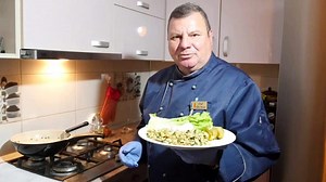 VIDEO: Tocănița de intestine de miel, rețetă veche de câteva sute de ani, prezentată de bucătarul Călin Horvath