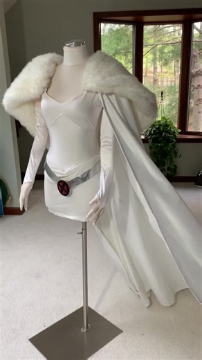 Emma Frost Cosplay Showcase