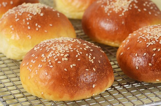 Soft Dinner Rolls Recipe & Video