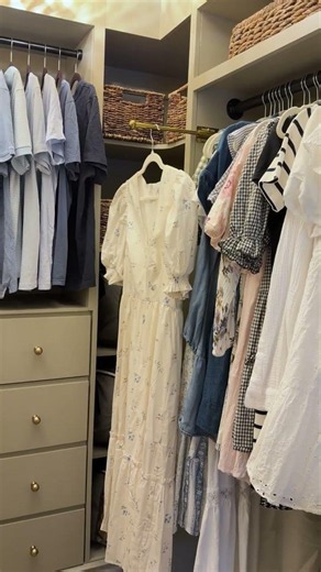 Pretty & functional closet organization I wish I added to our closet sooner! #closetorganization