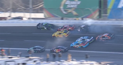 Herbst, Stenhouse Jr. and others collected in big Stage 2 wreck