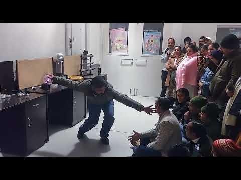 Teachers Exposure on Capacitive Coupling Through the Human Body Embodied Circuit Education