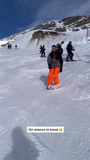 Les saaabat 😂 #ski #copain #humour #valthorens #lesmenuires #saaabat #foryou #rigole #betise #les3vallees #lafoliedouce