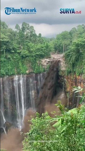 Detik-detik Banjir Lahar Semeru Terjang Wisata Tumpak Sewu