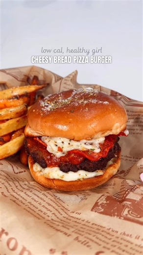 MaKayla Thomas on Instagram: "burger night when you’re tired of regular burgers 🤪 family friendly AND macro friendly 🫱🏼‍🫲🏽 from my flavor-FULL cookbook!! HUNDREDS of realistic, high protein, family friendly meals like this in my digital cookbooks ✨ available at makaylathomas . com #healthymeals #easymeals #highproteinmeals #mealideas #quickdinnerideas"