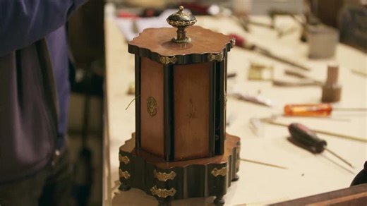 The Repair Shop S01:E04 - Gnome, Smoker's Music Box, Fireman's Helmet