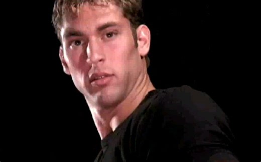 伪兄贵（Muscle Worship）