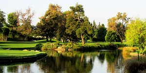 Rio Hondo: Elegant Downey, CA Wedding Venue with Stunning Greenery