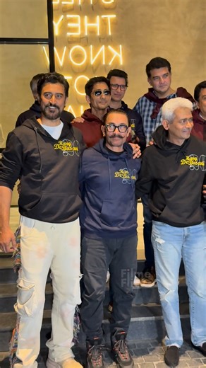 Aamir khan Soha Ali khan Kunal Kapoor at rang de Basanti Team ❤️ | Filme Flicks